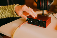 Аудіоінтерфейс Focusrite Scarlett Solo 4th Gen 5 – techzone.com.ua Аудіоінтерфейс Focusrite Scarlett Solo 4th Gen 5 – techzone.com.ua