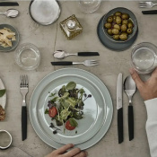 Столовый набор Victorinox Swiss Modern Table Set 6.9093.11W.12 4 – techzone.com.ua Столовый набор Victorinox Swiss Modern Table Set 6.9093.11W.12 4 – techzone.com.ua