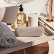 Портативная колонка Beats by Dr. Dre Pill Kim Kardashian Special Edition Light Gray (MAX24) 7 – techzone.com.ua Портативная колонка Beats by Dr. Dre Pill Kim Kardashian Special Edition Light Gray (MAX24) 7 – techzone.com.ua