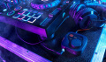 ЦАП і підсилювач для навушників IK Multimedia ARC ON-EAR 10 – techzone.com.ua