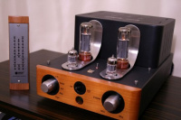Интегрированный усилитель Unison Research Simply Italy Cherry-Black 3 – techzone.com.ua Интегрированный усилитель Unison Research Simply Italy Cherry-Black 3 – techzone.com.ua