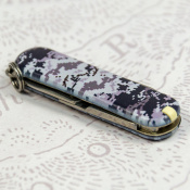 Складаний ніж Victorinox CLASSIC SD ARMY Піксель синій з черв. Лого 0.6223.3.W3943pw 12 – techzone.com.ua Складаний ніж Victorinox CLASSIC SD ARMY Піксель синій з черв. Лого 0.6223.3.W3943pw 12 – techzone.com.ua