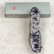 Складаний ніж Victorinox CLIMBER ARMY Піксель синій 1.3703.3.W3942p 5 – techzone.com.ua
