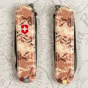 Складаний ніж Victorinox CLASSIC SD ARMY Піксель пісочний з черв. Лого 0.6223.7.W3945pw 6 – techzone.com.ua