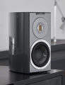 Полочна акустика Audiovector R1 Avantgarde Black Ash 5 – techzone.com.ua