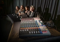 Аналоговий мікшерний пульт Soundcraft Signature Plus 16 8 – techzone.com.ua Аналоговий мікшерний пульт Soundcraft Signature Plus 16 8 – techzone.com.ua
