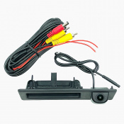 Штатна камера в ручку багажника Prime-X TR-10 3 – techzone.com.ua Штатна камера в ручку багажника Prime-X TR-10 3 – techzone.com.ua