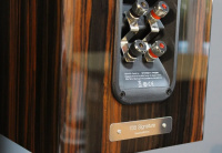 Акустика Bowers & Wilkins 705 Signature Datuk Gloss 5 – techzone.com.ua Акустика Bowers & Wilkins 705 Signature Datuk Gloss 5 – techzone.com.ua