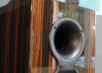Акустика Bowers & Wilkins 705 Signature Datuk Gloss 6 – techzone.com.ua Акустика Bowers & Wilkins 705 Signature Datuk Gloss 6 – techzone.com.ua