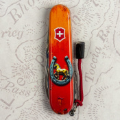 Складаний ніж Victorinox SPARTAN ZODIAC 3D Щаслива підкова 1.3603.Z5260hk 11 – techzone.com.ua Складаний ніж Victorinox SPARTAN ZODIAC 3D Щаслива підкова 1.3603.Z5260hk 11 – techzone.com.ua
