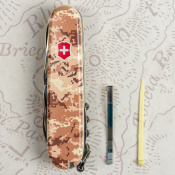 Складаний ніж Victorinox HUNTSMAN ARMY Піксель пісочний з черв. Лого 1.3713.7.W3945p 9 – techzone.com.ua