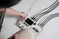 Гитарный процессор эффектов HOTONE AUDIO AMPERO II STAGE 9 – techzone.com.ua