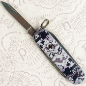 Складаний ніж Victorinox CLASSIC SD ARMY Піксель синій 0.6223.3.W3942pw 8 – techzone.com.ua Складаний ніж Victorinox CLASSIC SD ARMY Піксель синій 0.6223.3.W3942pw 8 – techzone.com.ua