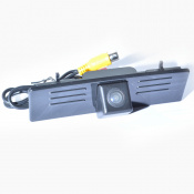 Штатна камера заднього виду IL Trade 3333 MG 2 – techzone.com.ua Штатна камера заднього виду IL Trade 3333 MG 2 – techzone.com.ua