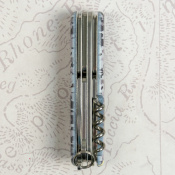 Складаний ніж Victorinox HUNTSMAN ARMY Піксель синій з черв. Лого 1.3713.3.W3943p 14 – techzone.com.ua Складаний ніж Victorinox HUNTSMAN ARMY Піксель синій з черв. Лого 1.3713.3.W3943p 14 – techzone.com.ua
