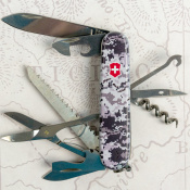 Складной нож Victorinox HUNTSMAN ARMY Пиксель синий с крас. Лого 1.3713.3.W3943p 9 – techzone.com.ua