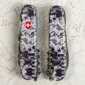 Складаний ніж Victorinox HUNTSMAN ARMY Піксель синій з черв. Лого 1.3713.3.W3943p 6 – techzone.com.ua
