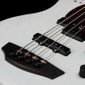 Електро бас гітара Godin Guitars Godin RG-4 Ultra Carbon White RN 7 – techzone.com.ua