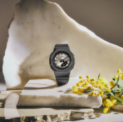 Жіночий годинник Casio G-Shock Analog-Digital GMA-P2126W-8AER 4 – techzone.com.ua