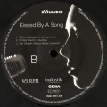 Виниловая пластинка 2LP Dynaudio-Kissed By A Song (45rpm) 4 – techzone.com.ua