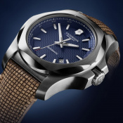 Чоловічий годинник Victorinox Swiss Army I.N.O.X. Mechanical V241834 4 – techzone.com.ua Чоловічий годинник Victorinox Swiss Army I.N.O.X. Mechanical V241834 4 – techzone.com.ua