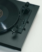 Програвач вінілових платівок Pro-Ject Automat A1 OM10 Black Fully 4 – techzone.com.ua Програвач вінілових платівок Pro-Ject Automat A1 OM10 Black Fully 4 – techzone.com.ua