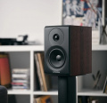 Полочная акустика Dynaudio Emit 20 Walnut 6 – techzone.com.ua