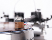 Проигрыватель виниловых пластинок VPI Prime Signature Walnut 3 – techzone.com.ua Проигрыватель виниловых пластинок VPI Prime Signature Walnut 3 – techzone.com.ua