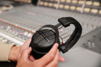 Навушники Beyerdynamic DT 1990 PRO MK II 4 – techzone.com.ua Навушники Beyerdynamic DT 1990 PRO MK II 4 – techzone.com.ua