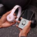 Наушники с микрофоном Beats by Dr. Dre Solo 4 Metallic Pink (MDWJ4) 4 – techzone.com.ua