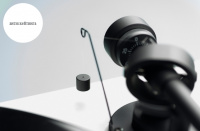 Проигрыватель виниловых пластинок Pro-Ject Essential III Phono OM10 Walnut 3 – techzone.com.ua Проигрыватель виниловых пластинок Pro-Ject Essential III Phono OM10 Walnut 3 – techzone.com.ua