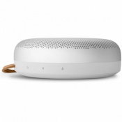 Портативна колонка Bang & Olufsen Beosound A1 2nd Gen Grey Mist (1734001) 3 – techzone.com.ua Портативна колонка Bang & Olufsen Beosound A1 2nd Gen Grey Mist (1734001) 3 – techzone.com.ua