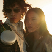 Портативная акустика Bang & Olufsen Beosound A1 2nd Gen Grey Mist (1734001) 7 – techzone.com.ua Портативная акустика Bang & Olufsen Beosound A1 2nd Gen Grey Mist (1734001) 7 – techzone.com.ua