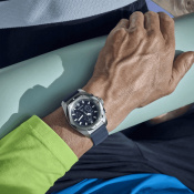 Чоловічий годинник Victorinox Swiss Army I.N.O.X. Chrono 43мм V241984 2 – techzone.com.ua Чоловічий годинник Victorinox Swiss Army I.N.O.X. Chrono 43мм V241984 2 – techzone.com.ua