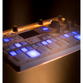 MIDI-контроллер/Ритм-машина Arturia SparkLE 2 – techzone.com.ua