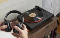 Проигрыватель винила JBL SPINNER BT Black (JBLSPINNERBTBLKEU) 10 – techzone.com.ua Проигрыватель винила JBL SPINNER BT Black (JBLSPINNERBTBLKEU) 10 – techzone.com.ua