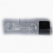 Штатная камера заднего вида IL Trade 1384 SMART 2 – techzone.com.ua Штатная камера заднего вида IL Trade 1384 SMART 2 – techzone.com.ua