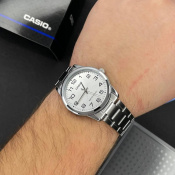 Чоловічий годинник Casio Standard MTP-V001D-7B 6 – techzone.com.ua