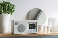 Сетевой проигрыватель Como Audio Solo Piano White 4 – techzone.com.ua Сетевой проигрыватель Como Audio Solo Piano White 4 – techzone.com.ua