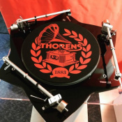 Антистатический мат из войлока Thorens Felt mat, 300мм, красно-черный 2 – techzone.com.ua Антистатический мат из войлока Thorens Felt mat, 300мм, красно-черный 2 – techzone.com.ua