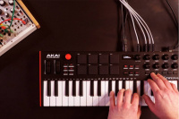MIDI клавиатура Akai Professional MPK MINI PLUS 8 – techzone.com.ua MIDI клавиатура Akai Professional MPK MINI PLUS 8 – techzone.com.ua