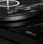 Проигрыватель виниловых пластинок Music Hall MMF-2.3 Phono piano 6 – techzone.com.ua Проигрыватель виниловых пластинок Music Hall MMF-2.3 Phono piano 6 – techzone.com.ua