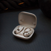 Навушники TWS Beats by Dr. Dre Powerbeats Pro 2 Quick Sand (MX733) 7 – techzone.com.ua
