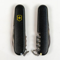Складной нож Victorinox SPARTAN MAT черный матовый лак с желт.лого 1.3603.3.M0008p 4 – techzone.com.ua