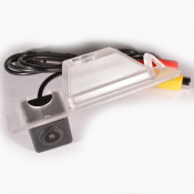 Штатна камера заднього виду IL Trade 1360, Mazda 4 – techzone.com.ua Штатна камера заднього виду IL Trade 1360, Mazda 4 – techzone.com.ua