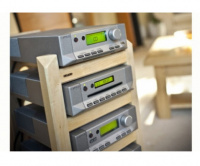 Стойка Cyrus Tri-Arbour Oak 2 – techzone.com.ua Стойка Cyrus Tri-Arbour Oak 2 – techzone.com.ua