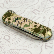 Складаний ніж Victorinox CLASSIC SD ARMY Піксель 0.6223.3.W3940pw 10 – techzone.com.ua