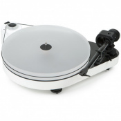Програвач вінілових платівок Pro-Ject RPM 5 Carbon 2M-Silver White 1 – techzone.com.ua