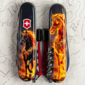 Складной нож Victorinox HUNTSMAN ZODIAC Золотой конь 1.3713.Z5220pk 10 – techzone.com.ua