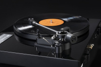 Програвач вінілових платівок Dual CS 618Q High Gloss Black 5 – techzone.com.ua Програвач вінілових платівок Dual CS 618Q High Gloss Black 5 – techzone.com.ua